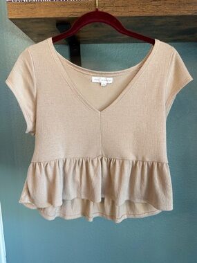 Coco + Jaimeson Beige Ribbed Peplum Crop Top Size L Soft Girl Boho